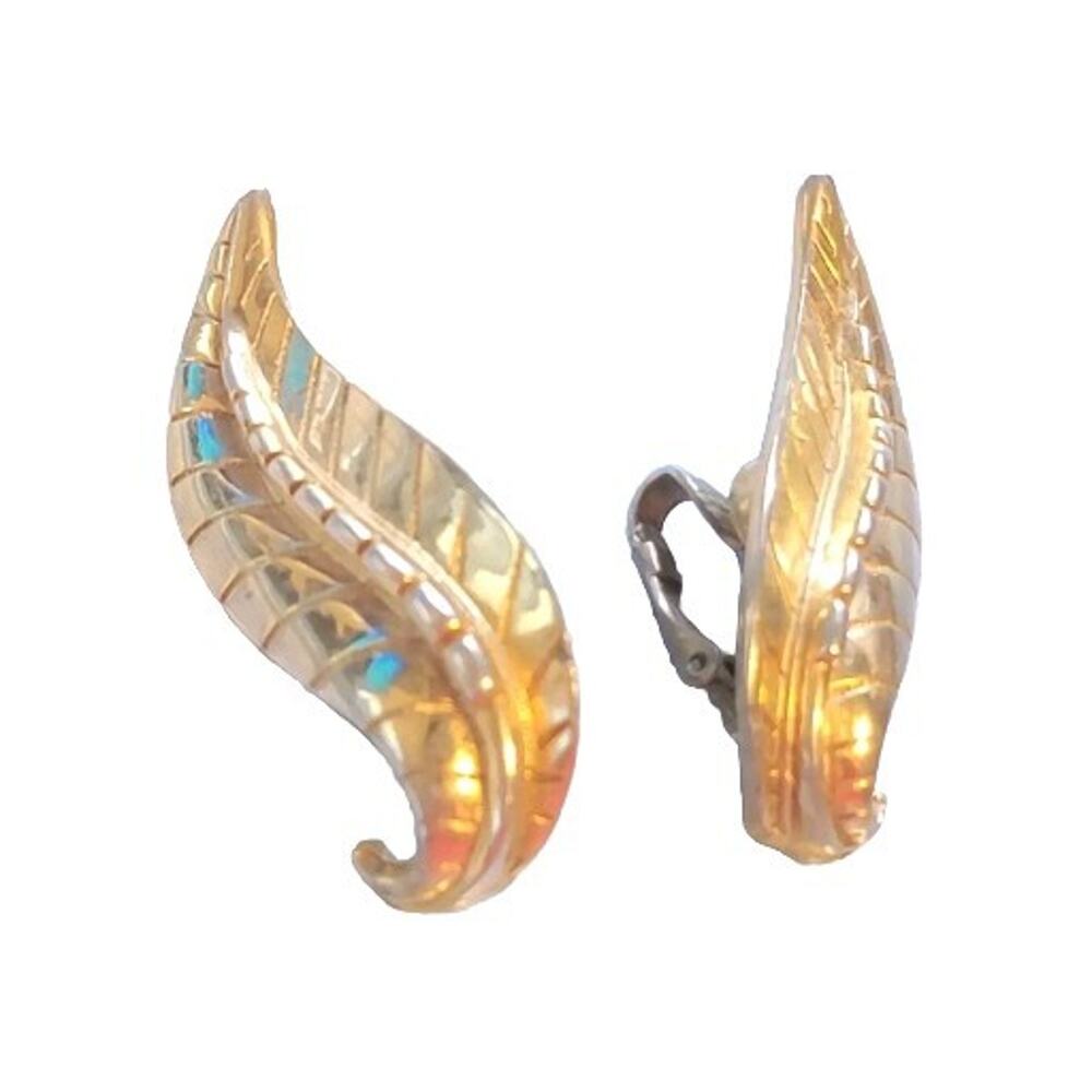 Sarah Coventry Long Leaf Clip‎ on Earrings, Gold tone Designer Vintage gc26